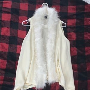 Faux fur sleeveless cardigan